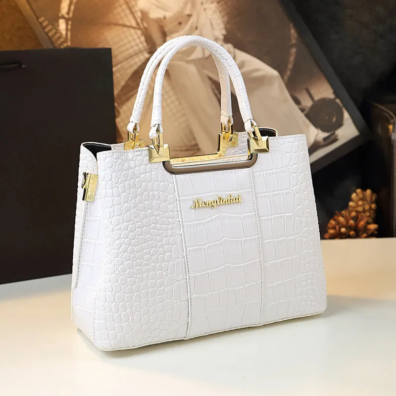 Fashion print light luxury vertical square handbag in black PU with zipper
