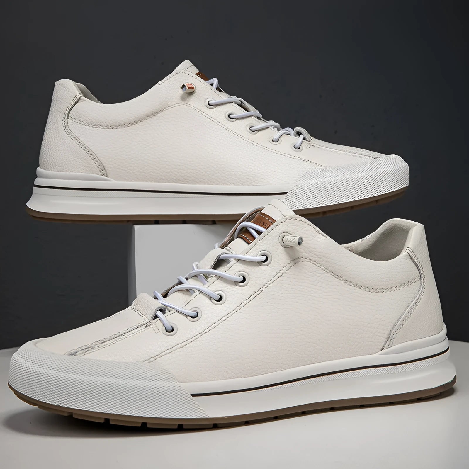 Men's black and white matte leather casual shoes with flat heel and round toe