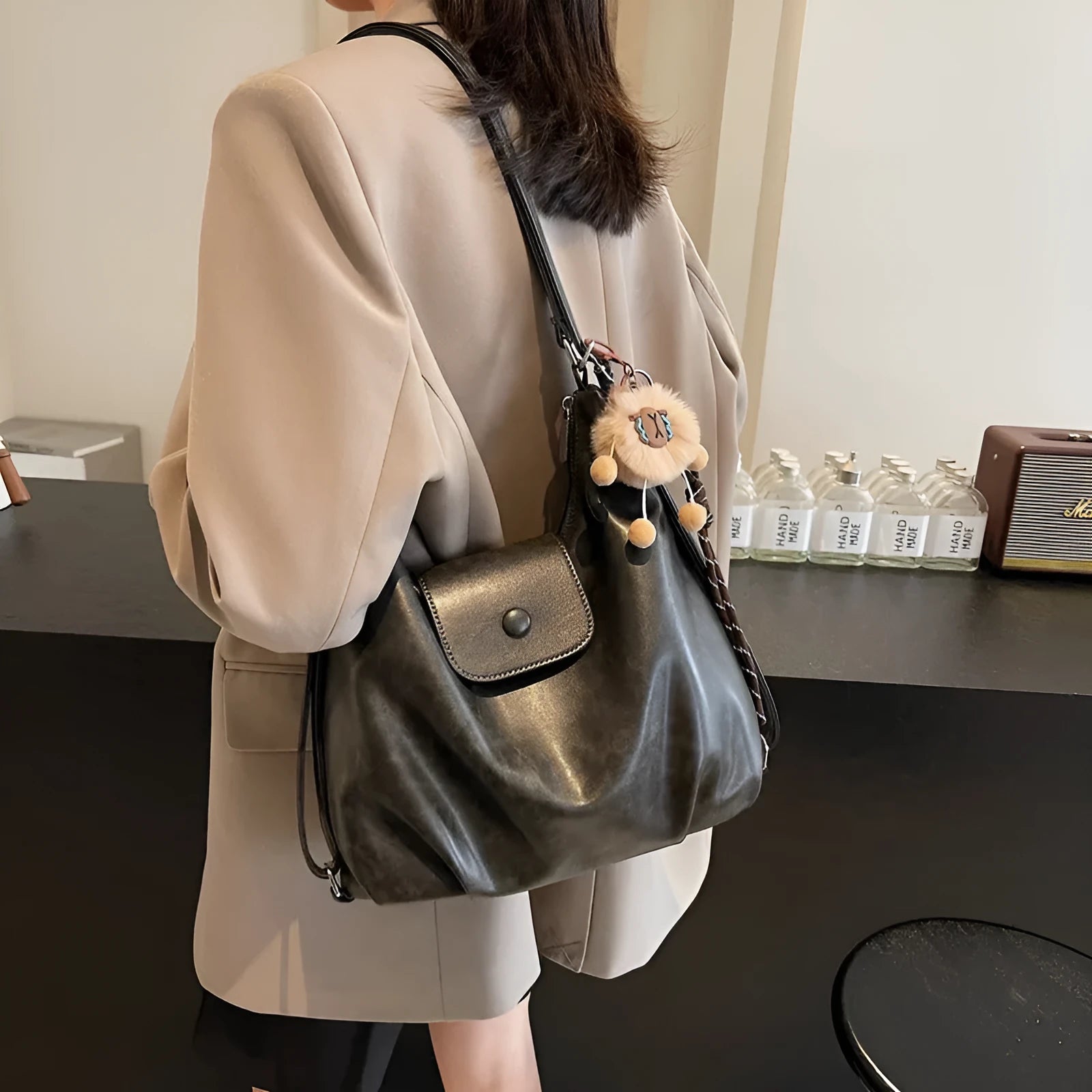 Women's textured PU leather single shoulder bag in horizontal square shape with large capacity