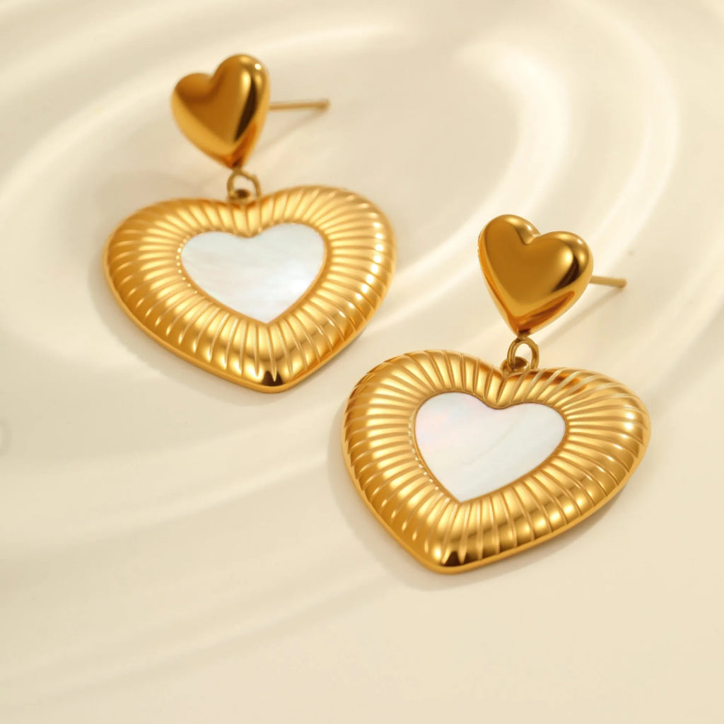 Women's gold electroplated heart-shaped earrings with fritillary design on stainless steel