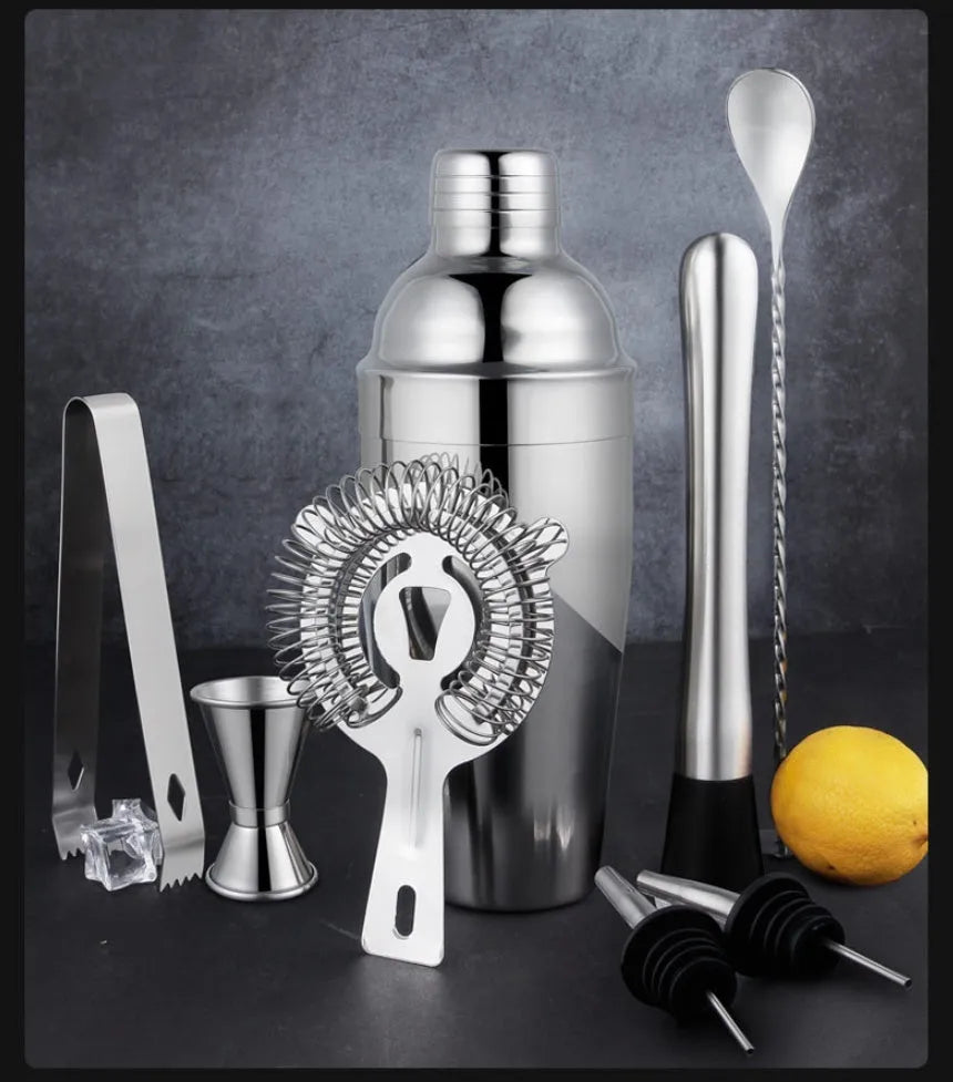 23-piece stainless steel cocktail set with European style design and acrylic components