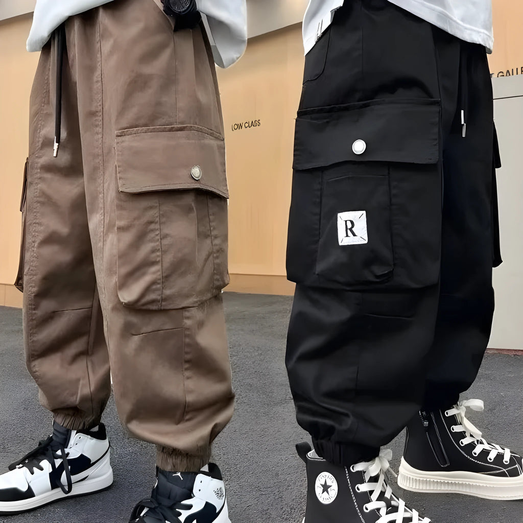 Men's loose straight-leg ankle-banded polyester trousers in black with letter print