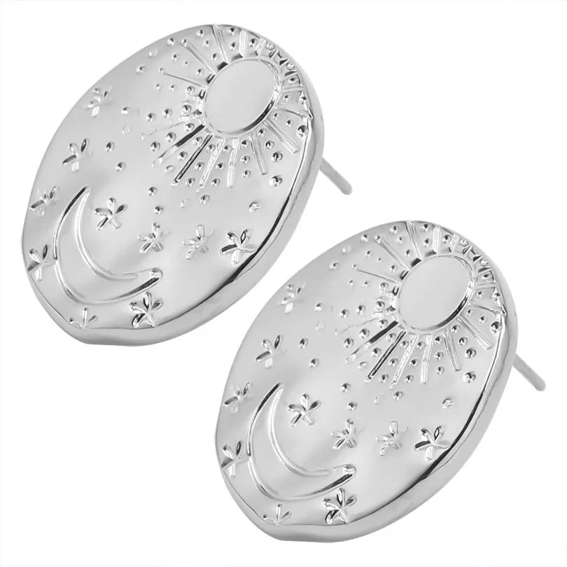 304 stainless steel geometric stud earrings with shell elements in gold or silver finish