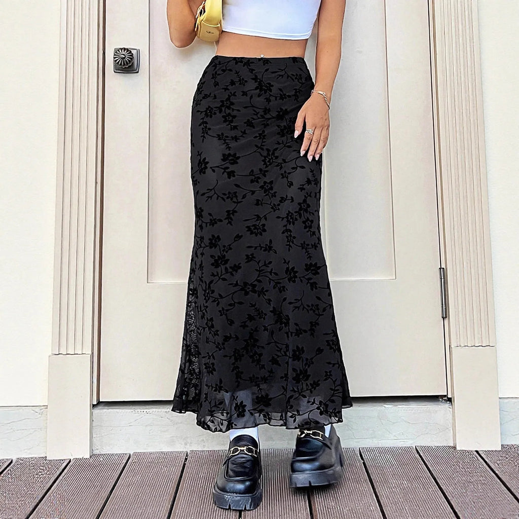 Dark green floral half-length fishtail skirt for women with medium elastic waist and polyester fabric