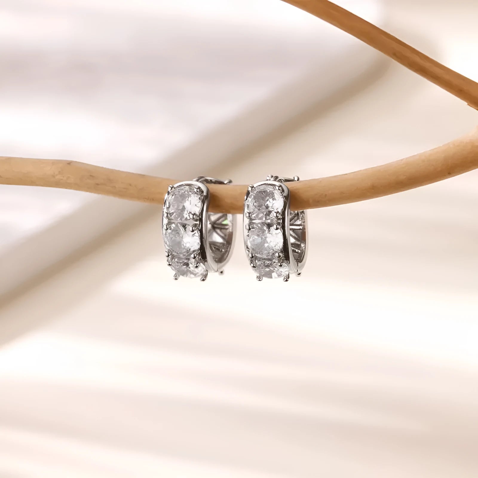 Women's stainless steel U-shaped clip-on earrings with zircon decorative inlays