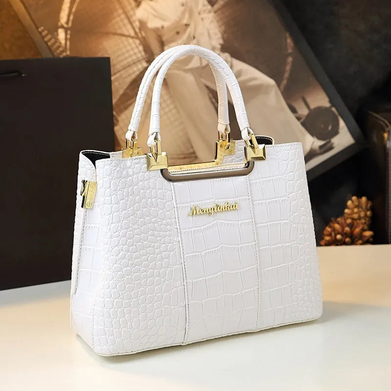Fashion print light luxury vertical square handbag in black PU with zipper