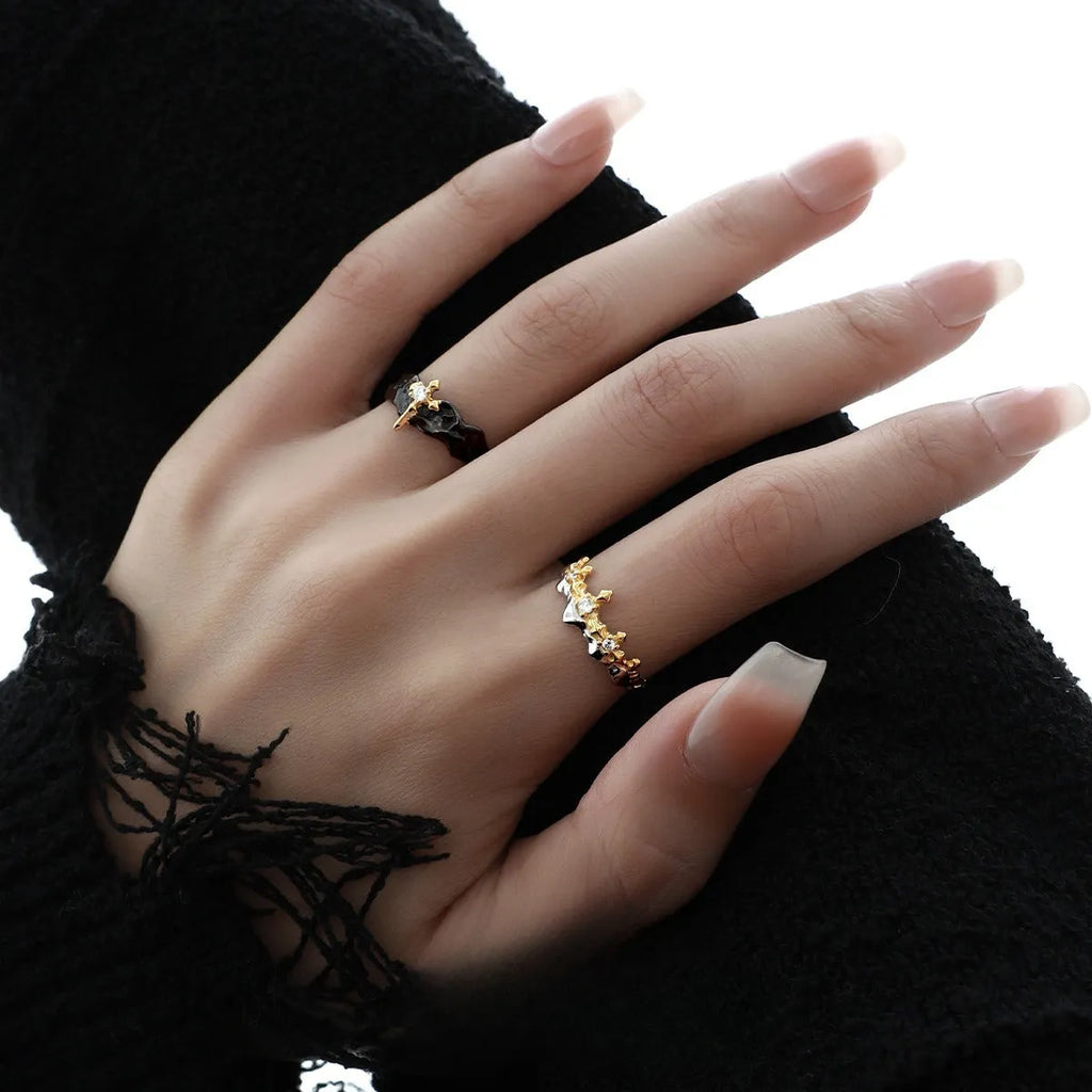 Adjustable opening silver ring with princess knight couple minority design in white gold or black gold colour