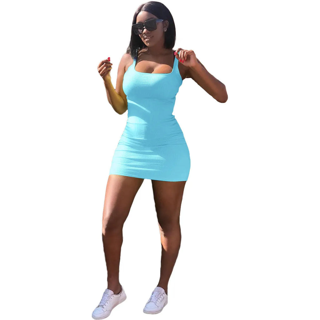 Casual slim fit dress with big U-neck and sunken stripe pattern in sleeveless strap design