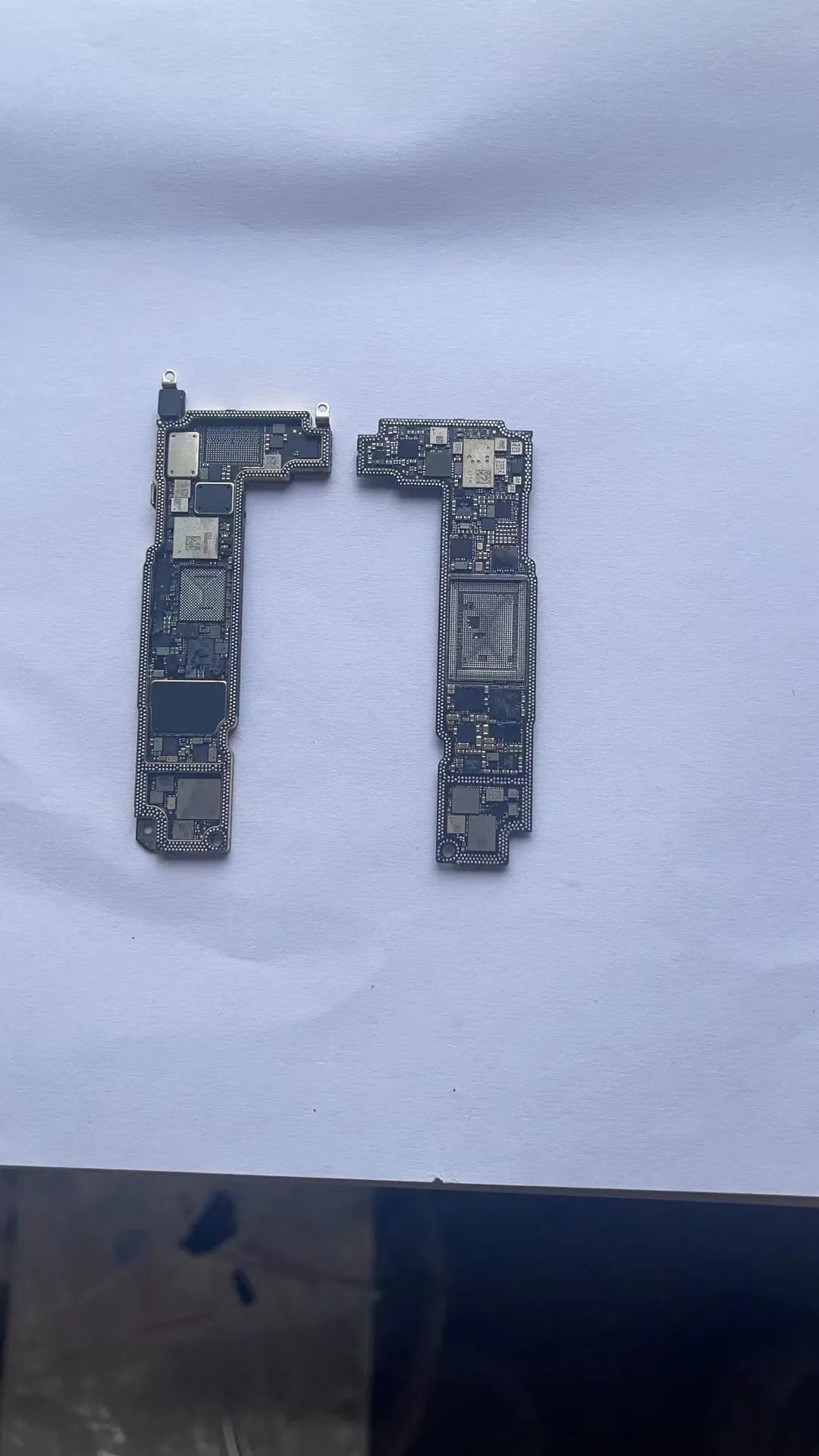 Silver iPhone 13 Pro Mini motherboard grinding board for mobile phone repair