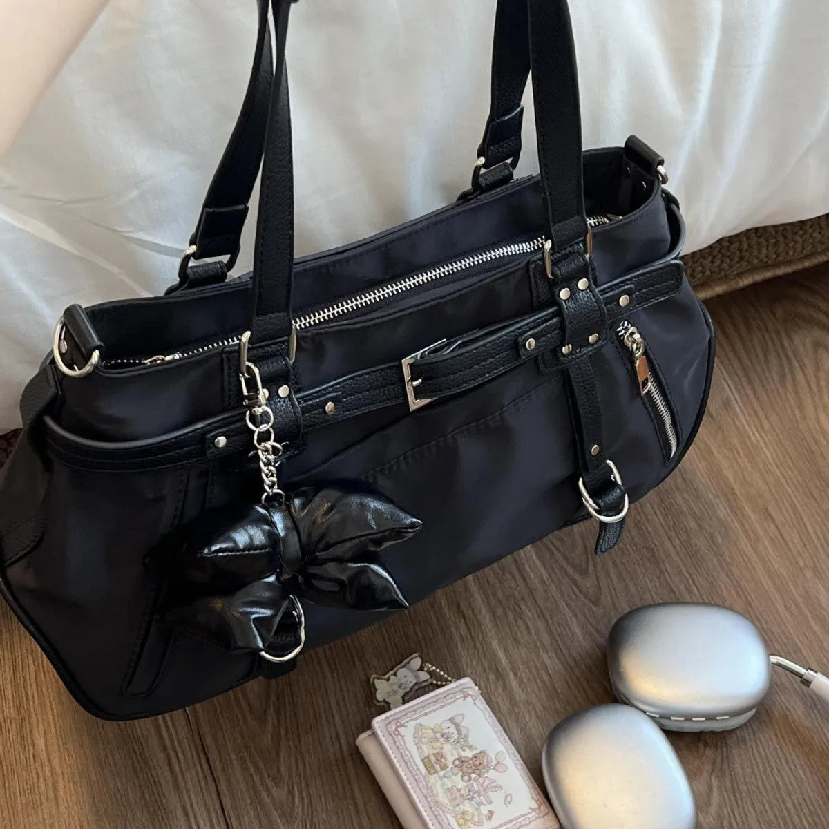 Soft PU motorcycle satchel with headwind texture, underarm design, horizontal square shape in black colour