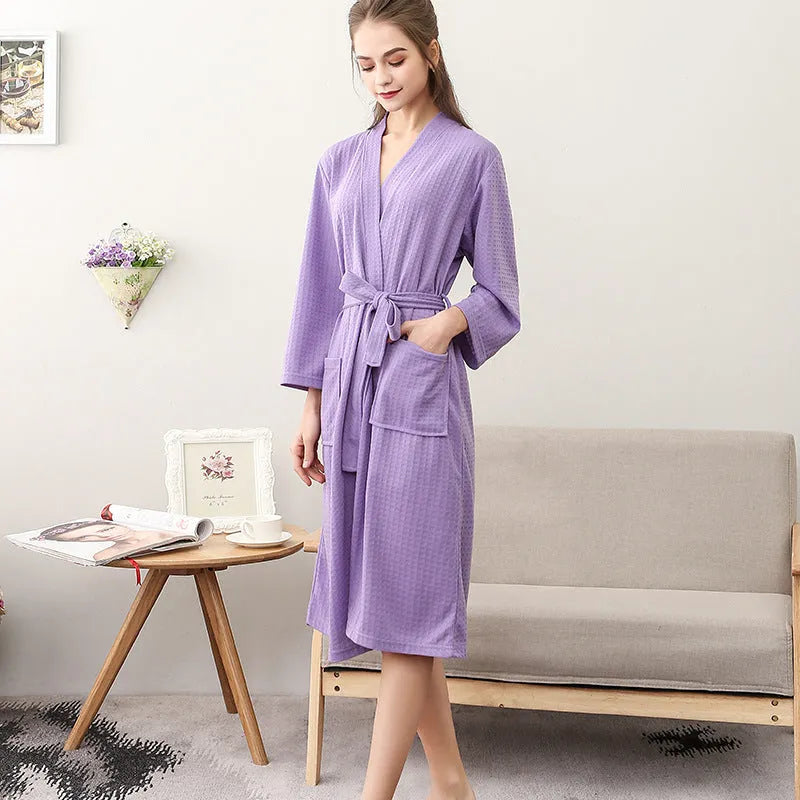 Women's thin cardigan nightgown with three-quarter sleeves in navy blue polyester