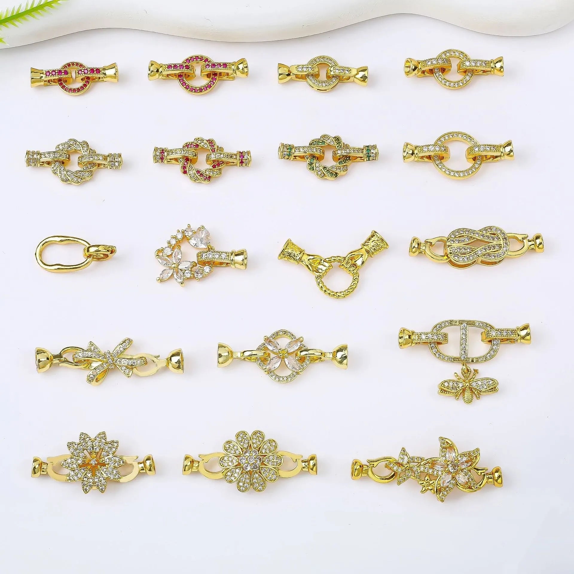 Small gold-plated jewellery buckle for DIY necklace making with three colour options