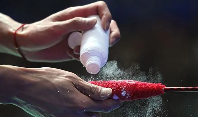 White magnesium carbonate sports anti-slip powder for badminton tennis and weightlifting grip enhancement