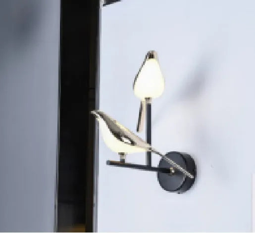 Modern aluminium alloy and iron chandelier ceiling light with adjustable suspension.