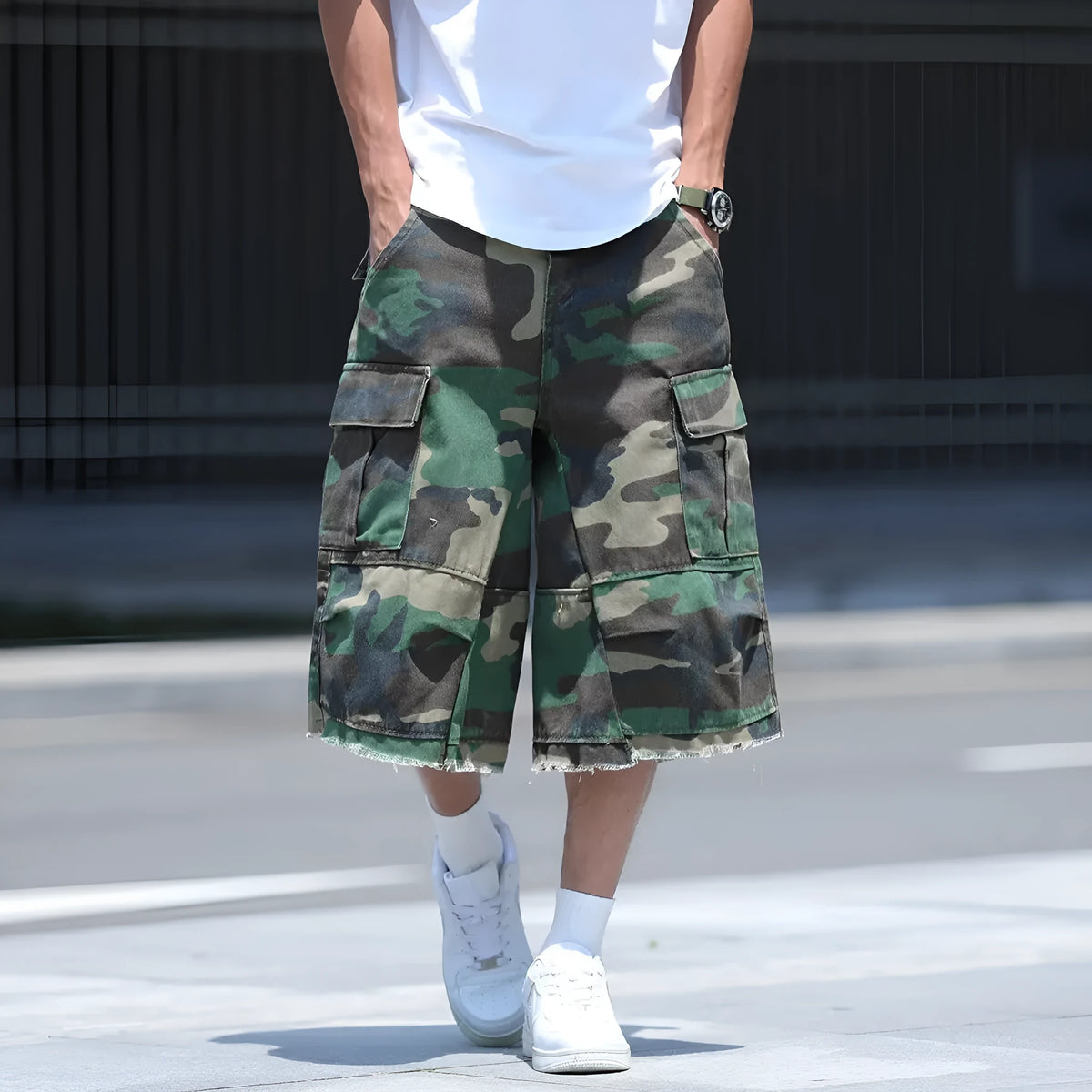 American retro workwear camouflage shorts in loose fit cropped design for summer casual wear