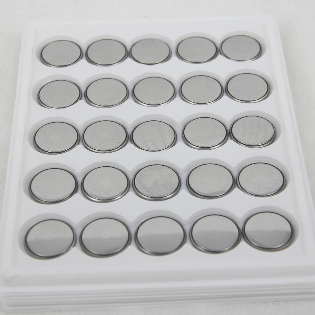Pack of CR2032, CR2025 and CR2016 3V alkaline button cell batteries with 20mm diameter