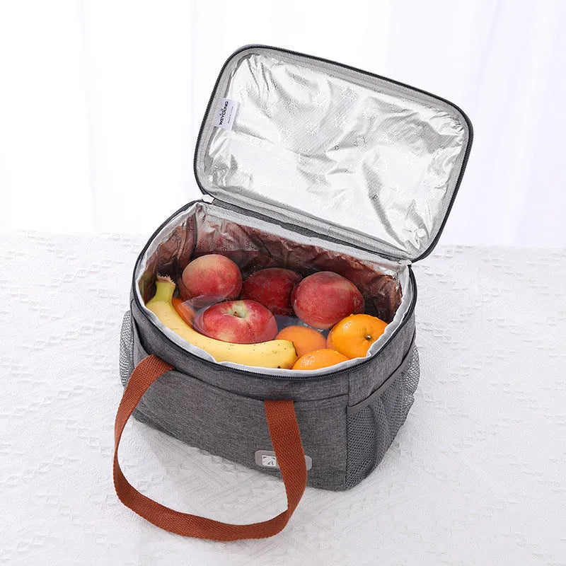 Crossbody insulated picnic bag in grey colour with shoulder strap and 15 litre capacity