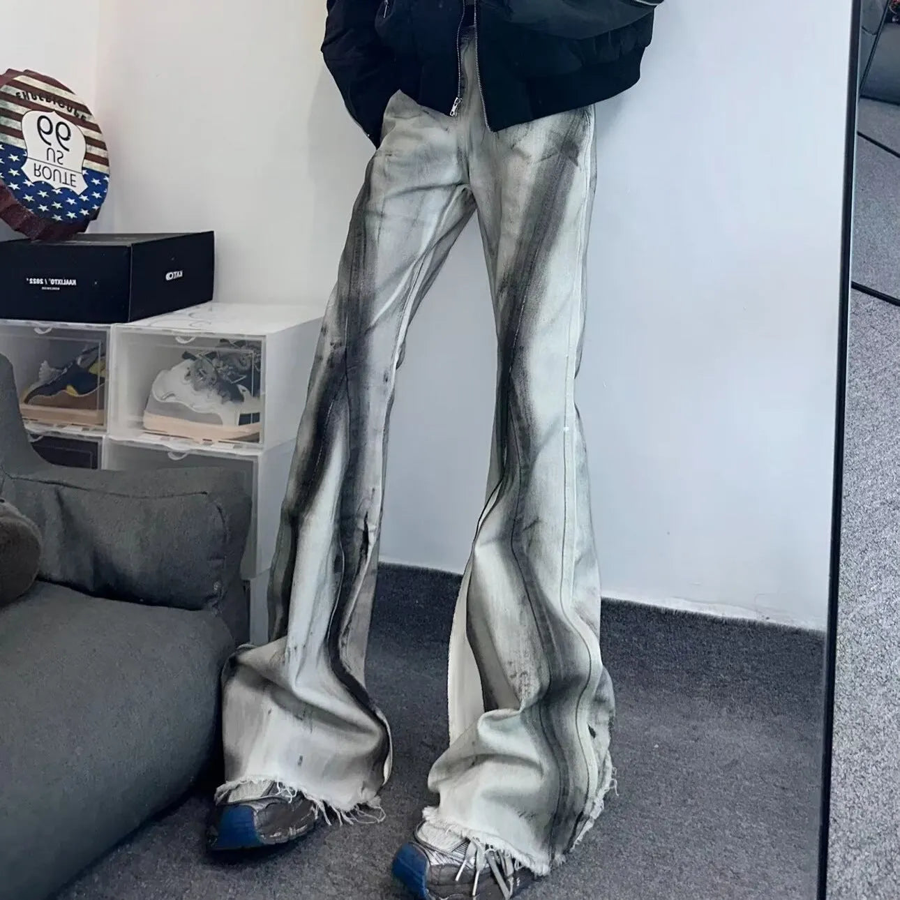White American street retro jeans with ribbon gradient details and heavy selvedge denim construction