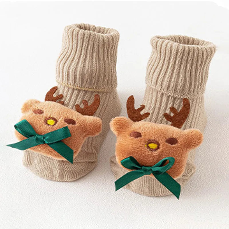 Baby socks in cotton with breathable sweat-absorbing features, available in multiple colours and XS S M sizes for infants
