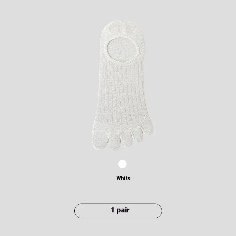 Men's five-finger invisible socks in modal and cotton fabric, shown in khaki colour.