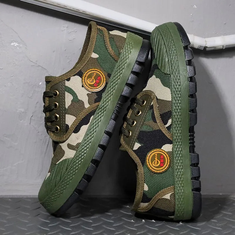 Men's spring breathable canvas low-top camouflage training shoes with non-slip sole in army green