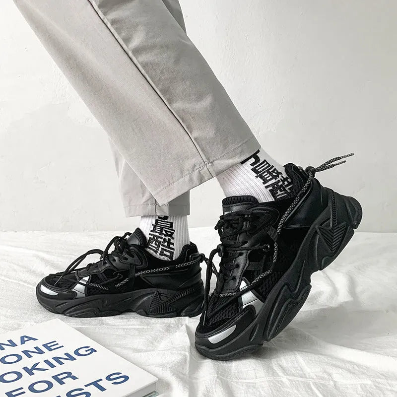 Men's white Korean-style platform dad shoes with lace-up front and breathable mesh lining.