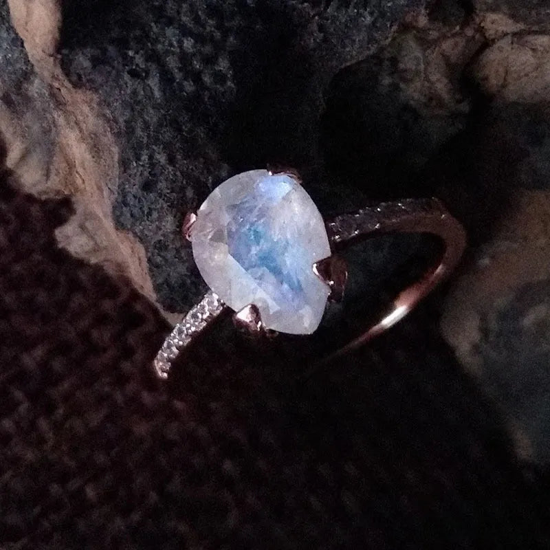 Simple fashion ring with natural gemstone inlaid in silver drop shape, available in multiple sizes