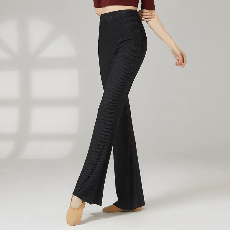 Women's solid colour dance practice tights in stretch polyester fabric for ballet and jazz training