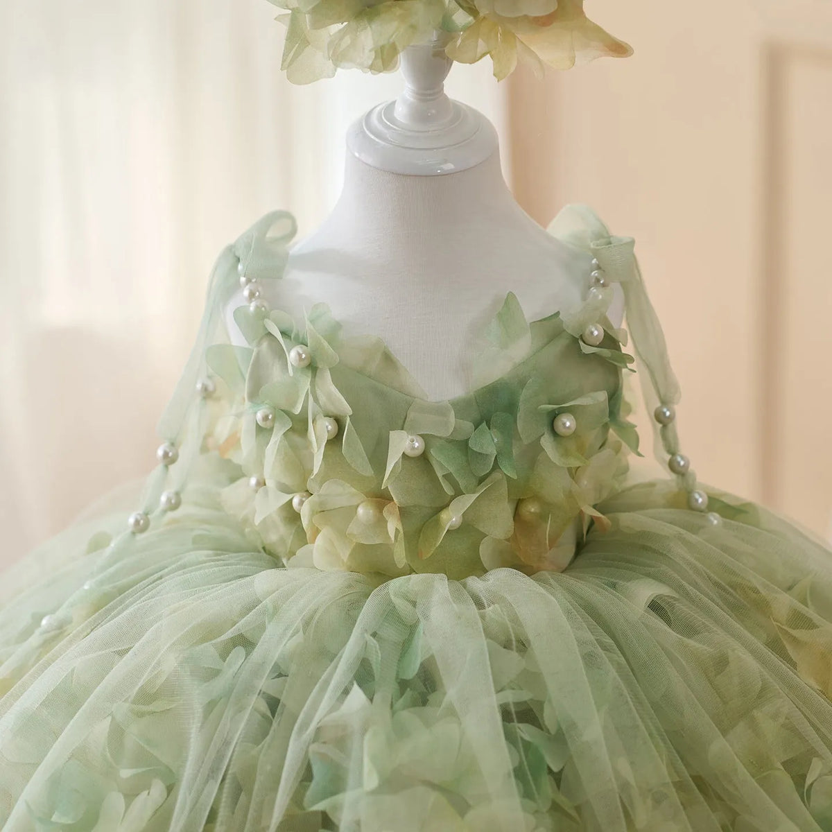 Girls' FARCENT princess dress in green champagne contrast colour, polyester lined, sizes 80cm to 160cm