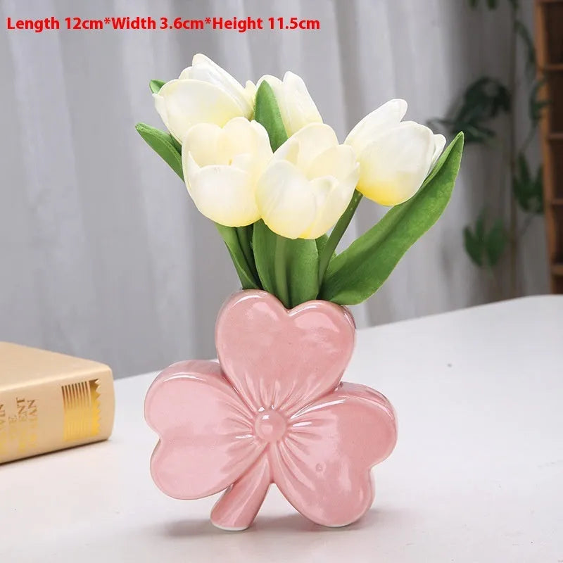 European style clover ceramic vase in white porcelain with choice of four colours