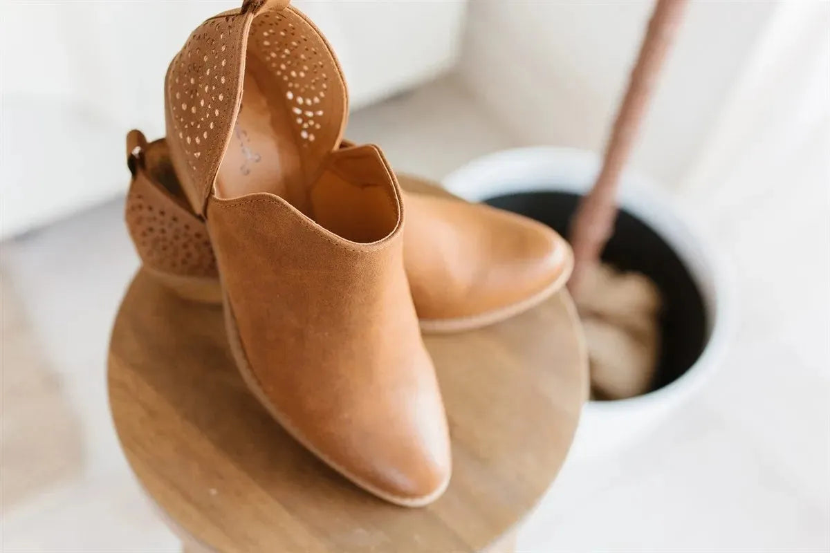 Women beige retro mesh chunky heel ankle boots with cut-out perforated synthetic leather upper, round toe, slip-on style