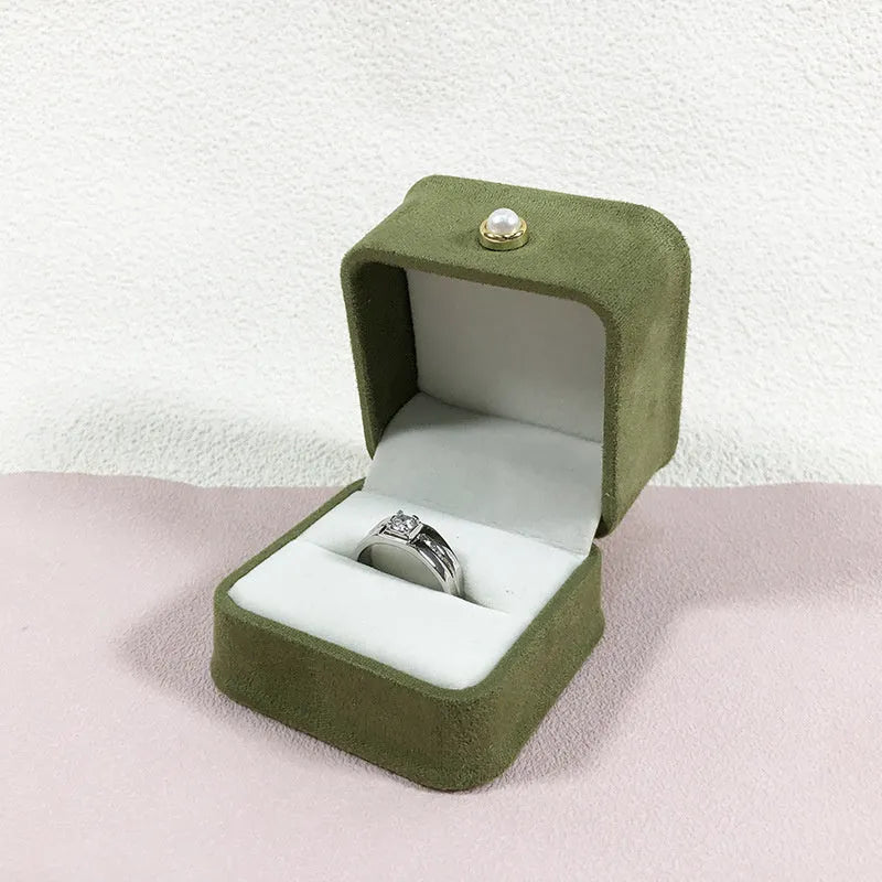 Flannel jewelry box with pearl buckle waist-tight design in light green color