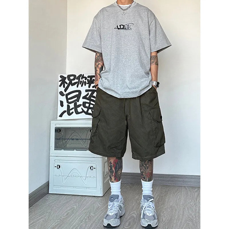 Loose straight casual polyester shorts in American style design with straight leg opening
