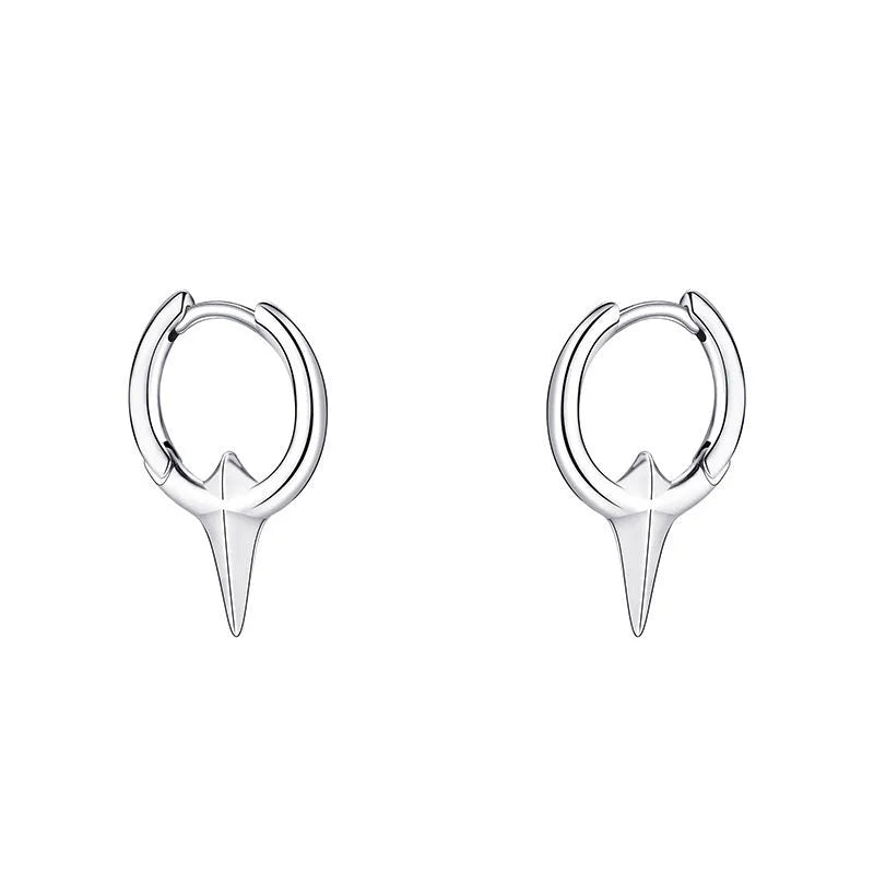 Geometric star ear clip for women in platinum colour with copper construction and electroplated finish