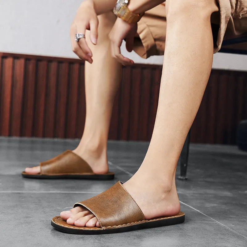 Men's brown leather sandals with rubber sole for outdoor casual wear