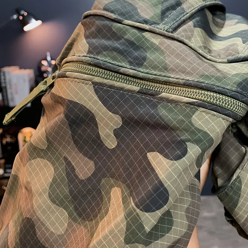 Men's camouflage cargo shorts with quick-dry fabric and loose fit in three colour options