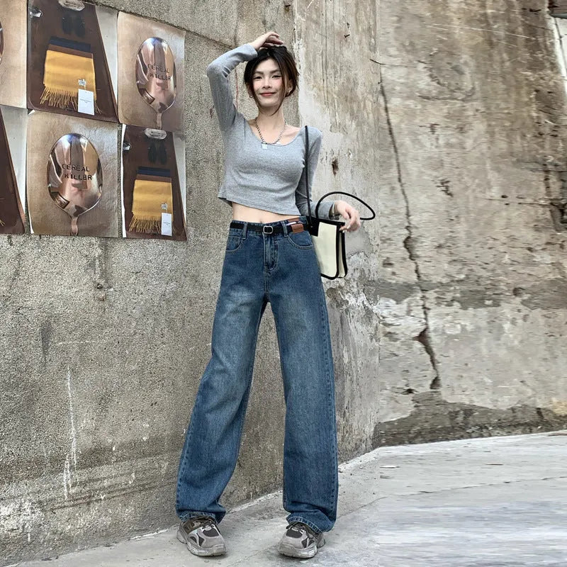 Women's high-waist straight leg jeans in retro blue cotton denim
