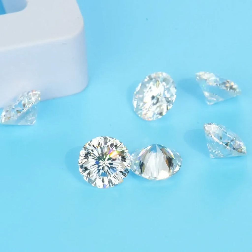 Round moissanite stone with eight hearts and eight arrows cut in D VVS1 clarity