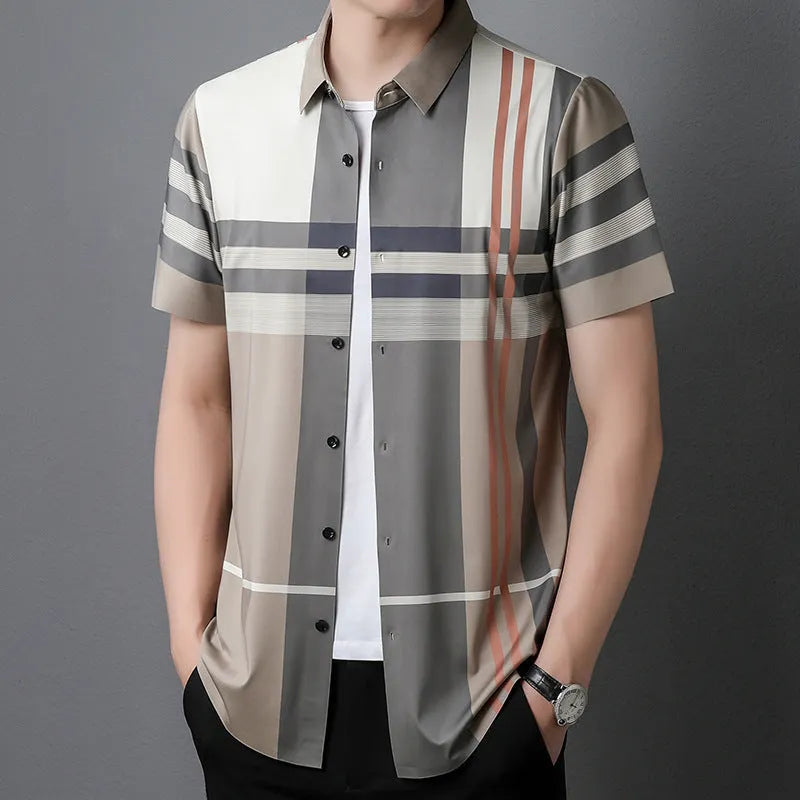 Men's slim fit plaid shirt in light blue – bamboo fibre fabric with button front and collar – casual long sleeve style