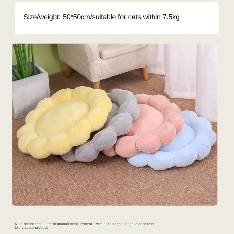 Blue half-surrounded plush pet bed with petal pattern, measuring 50x50cm, for dogs and cats.