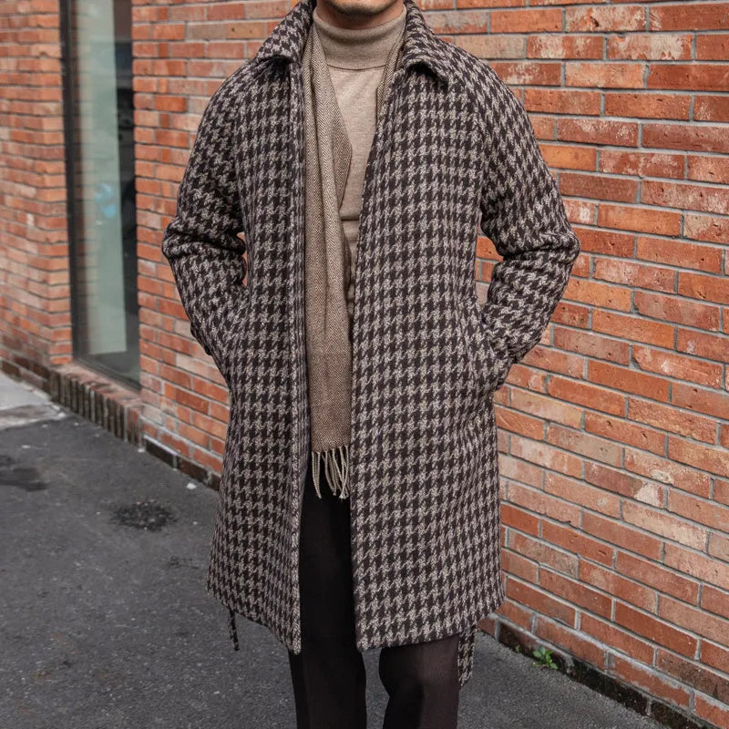 Houndstooth men's warm mid-length jacket in coffee colour with single-breasted lapel and side seam pockets