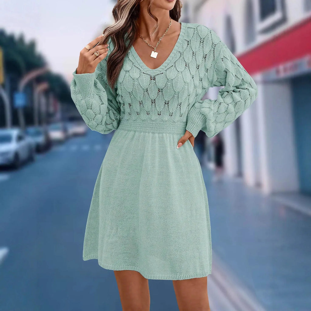Women's artistic retro V-neck long sleeve beach dress with high waist and 3D pattern