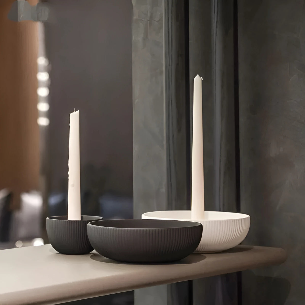 White porcelain handmade candle tray 17.5cm matte finish abstract shape candle holder for candle jars and utensils