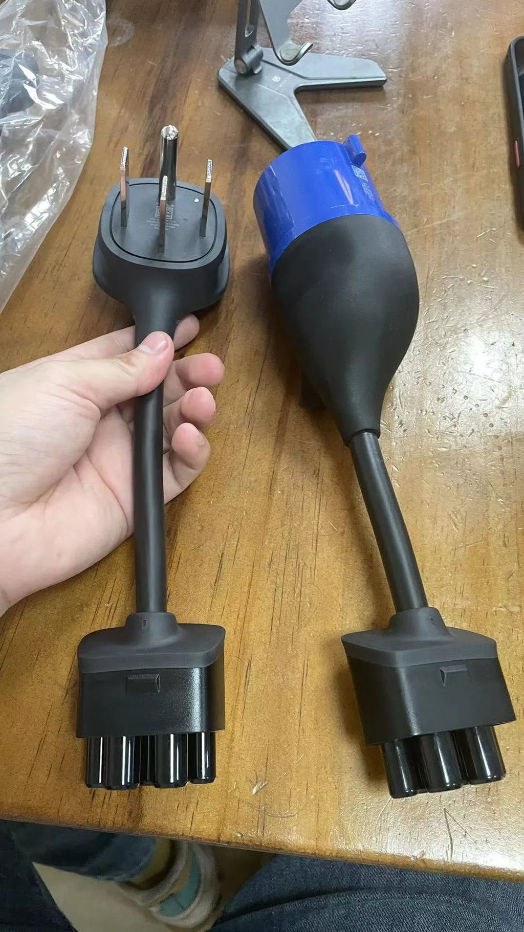 American standard adapter cable with car charger conversion wire showing copper core construction