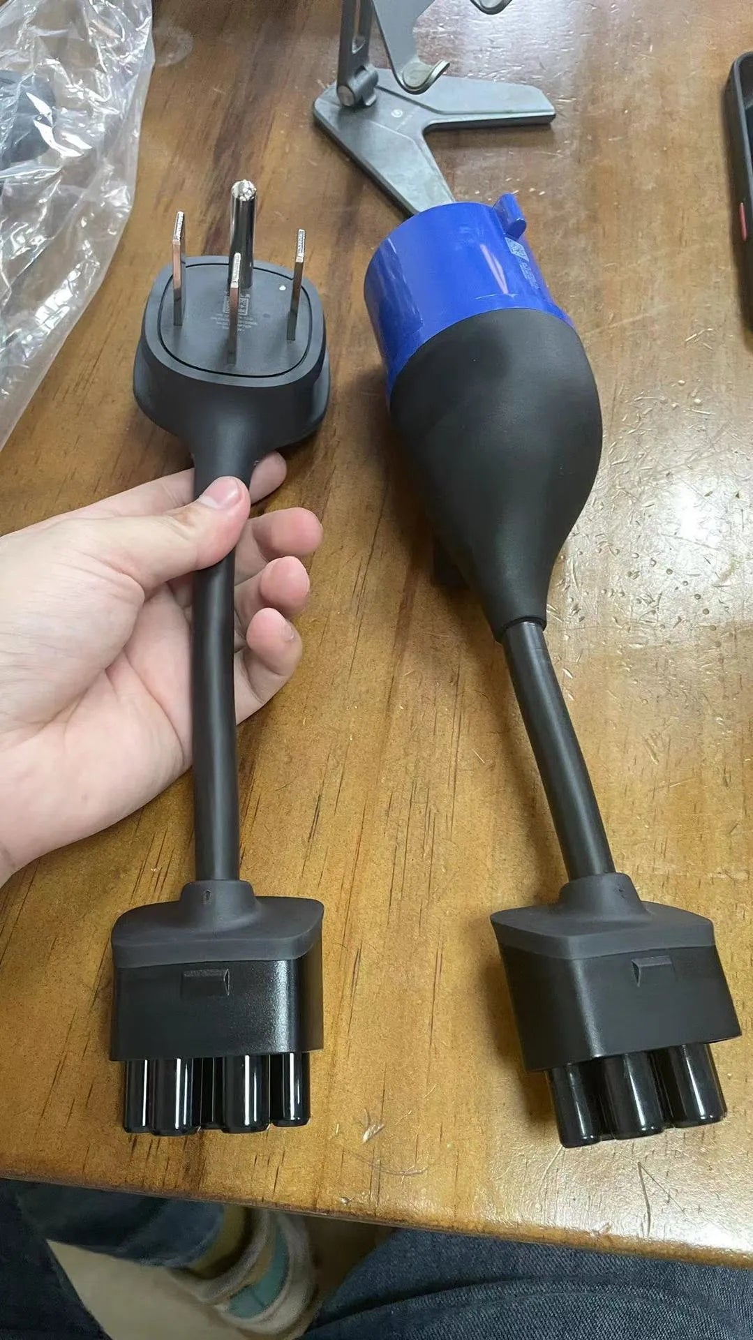 American standard adapter cable with car charger conversion wire showing copper core construction