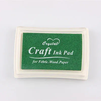Set of 24 bottles of pigment raw material for handmade soap and natural food colouring, with crafting accessories.