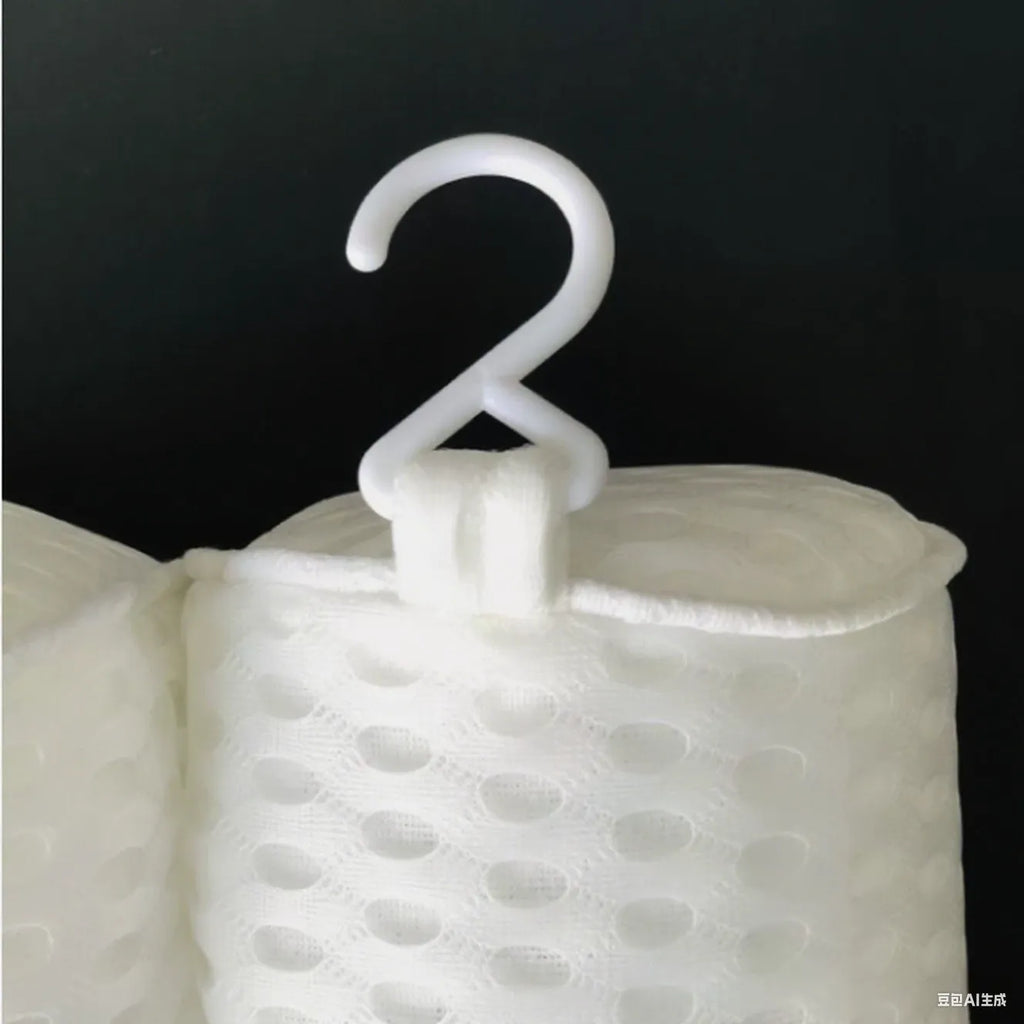 White bathtub pillow with 4D mesh design and 7 suction cups on 3D breathable material.