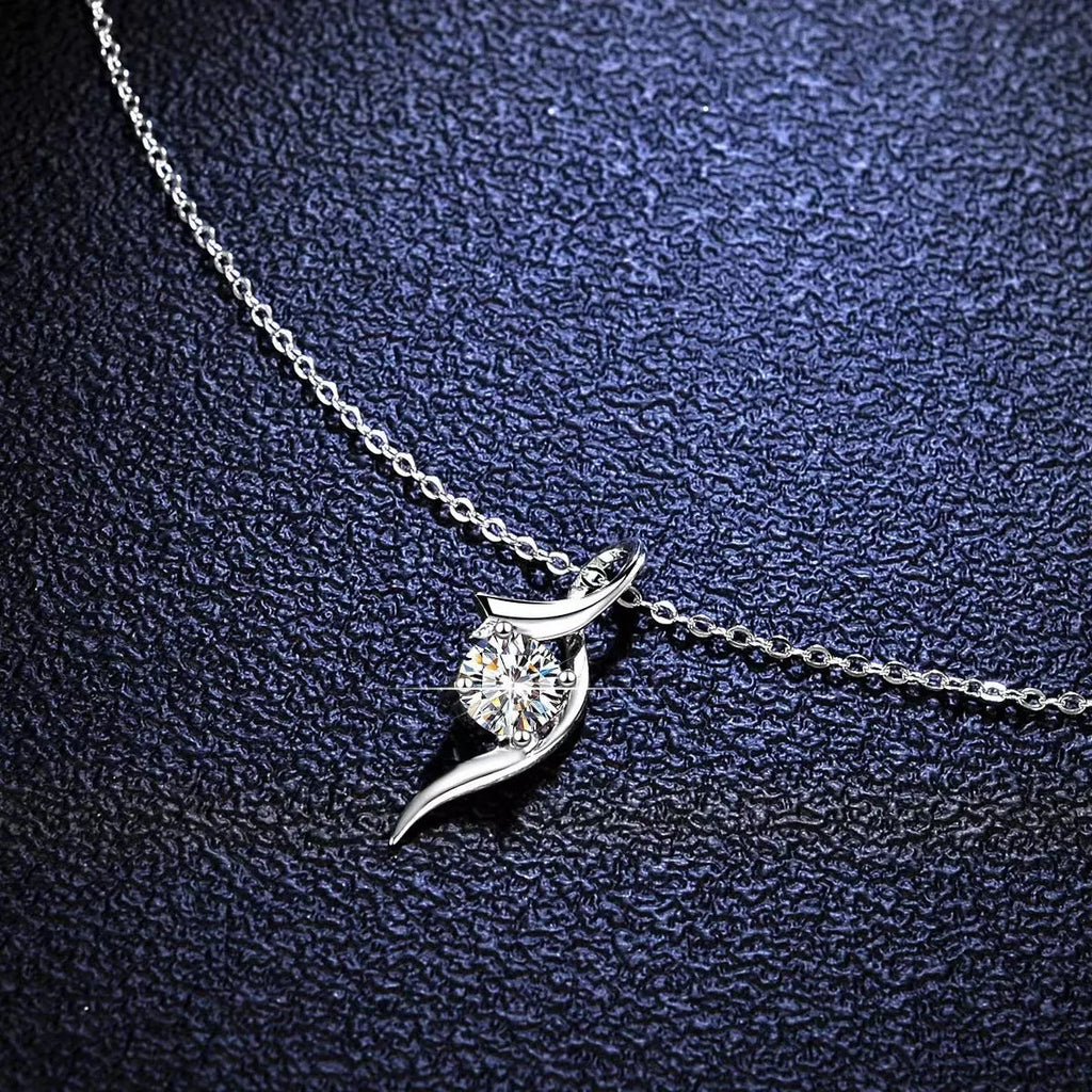 925 sterling silver necklace with four-claw 1 carat moissanite round geometric pendant on O-shaped chain, white gold colour