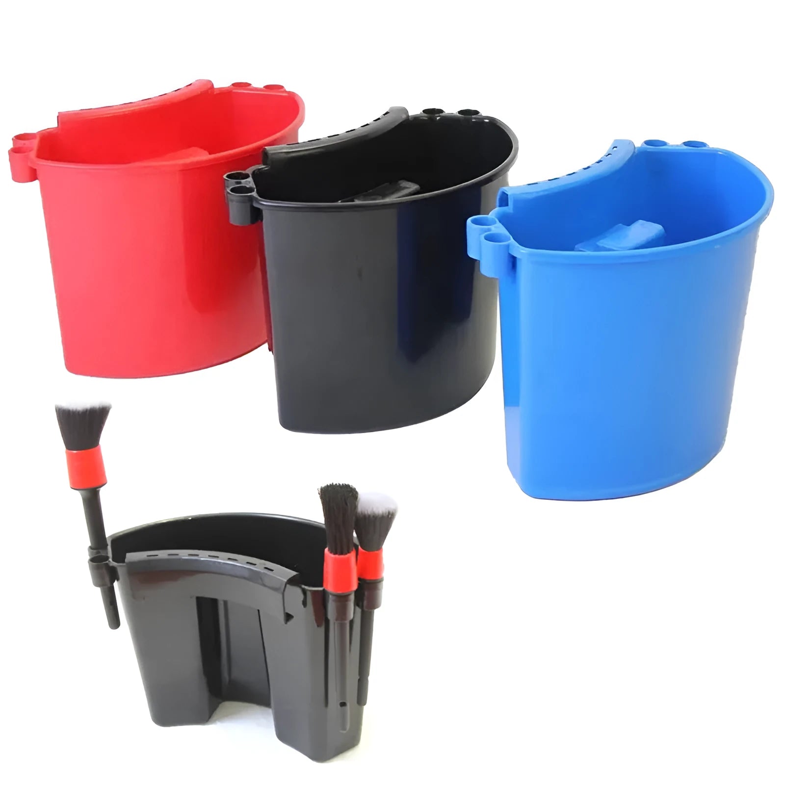 Black car washing bucket with interior washboard ridge, 30-litre capacity.
