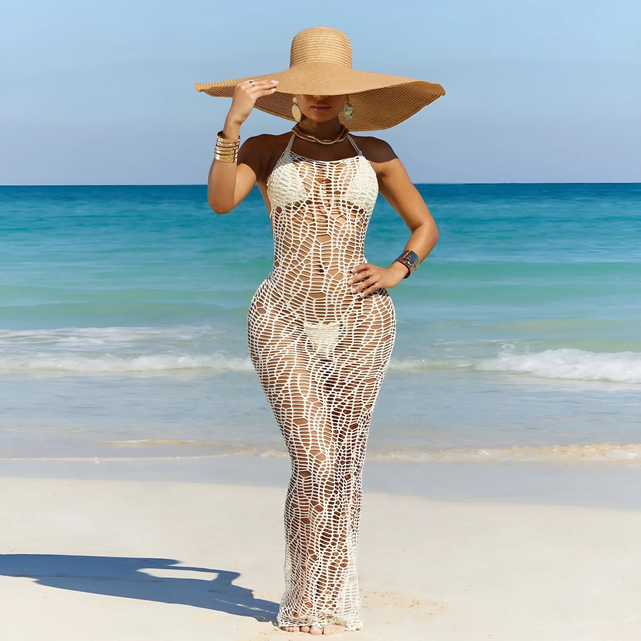 Women's hollow-out nude back halter three-piece swimsuit set in solid colour polyester